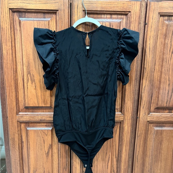 Express Black Ruffled Bodysuit - Picture 5 of 5